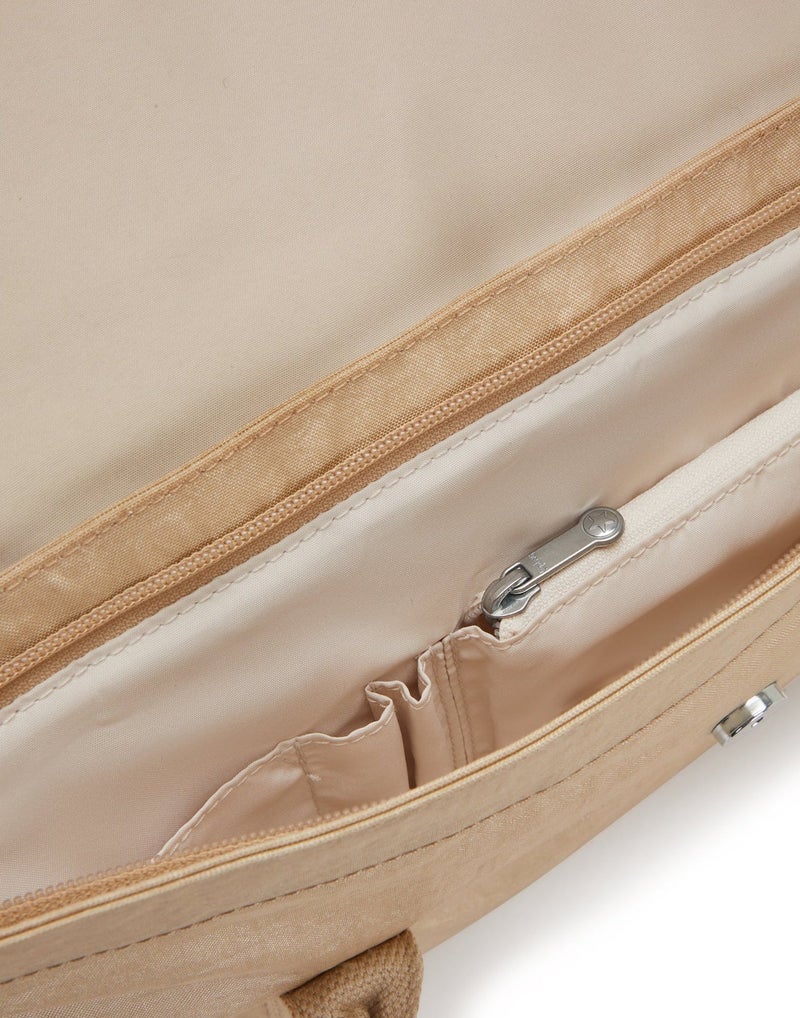 كيبلينغ حقيبة سوبر ووركر إس الصغيرة بحزام قابل للإزالة - بيج لامع - Image 5